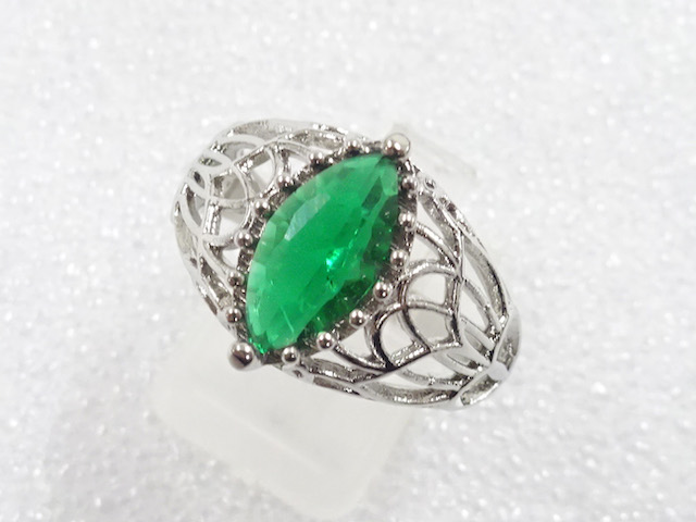 JAPANESE KIMONO / ANTIQUE COLORED STONE RING (SIZE 20.5)